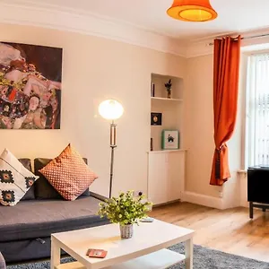Mycosy Near The Park Dundee