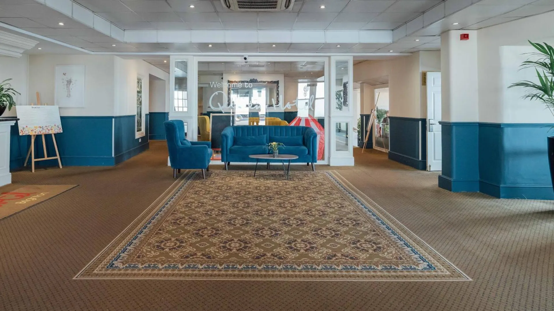 Queens Hotel & Spa Brighton 3*,