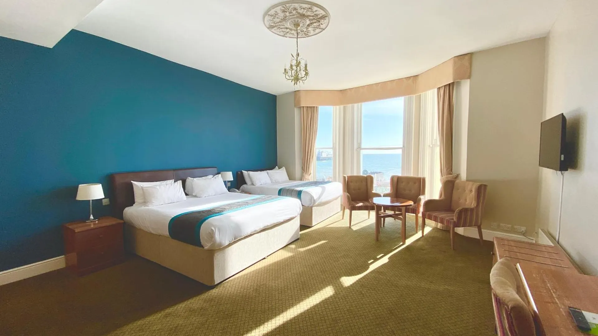 Queens Hotel & Spa Brighton 3*,